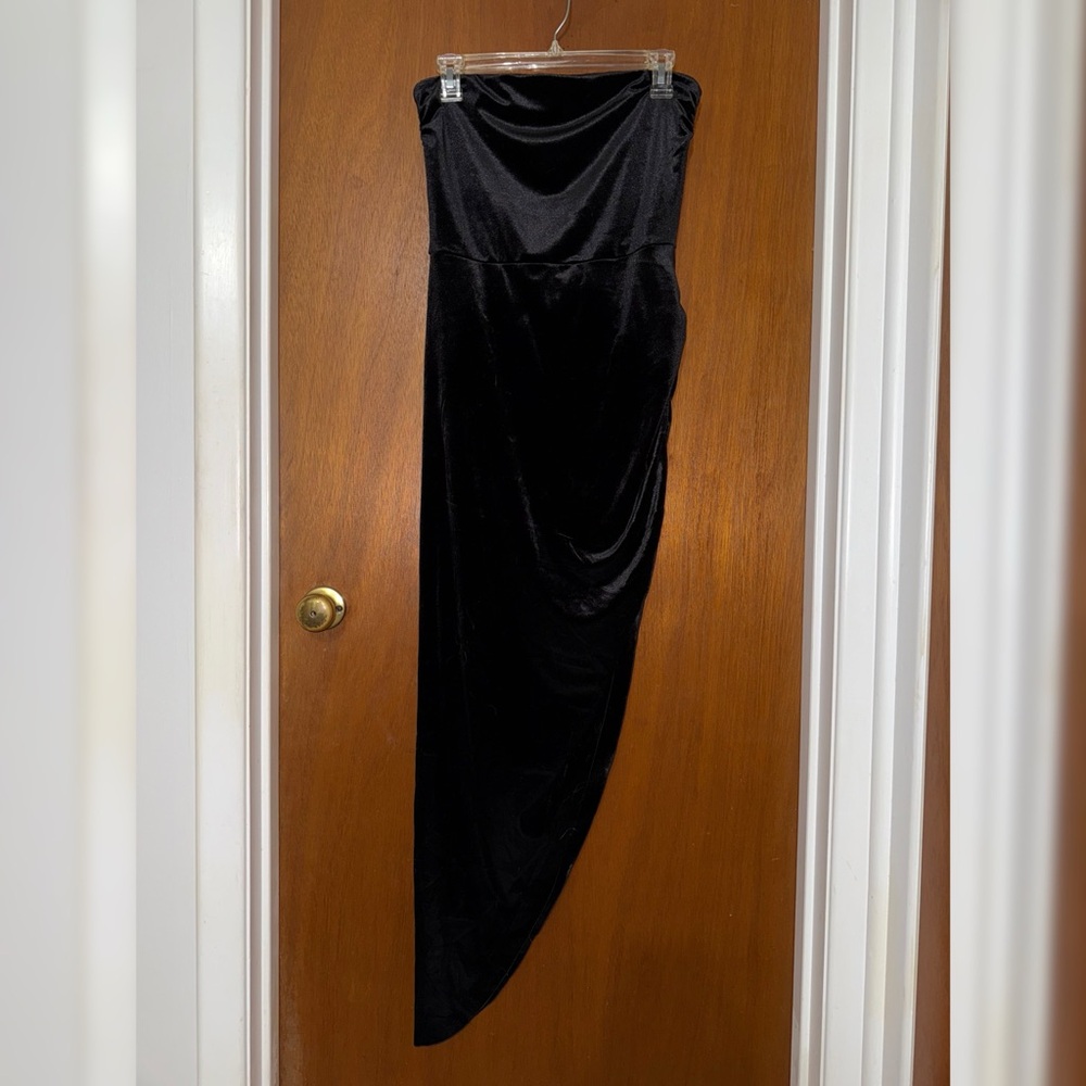 Elegant Black Velvet Dress